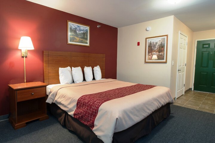 Room 13 of 34