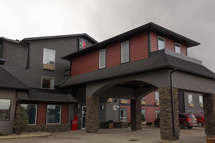 The Kanata by BCMInns Invermere