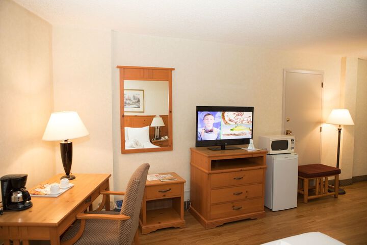Room 11 of 29