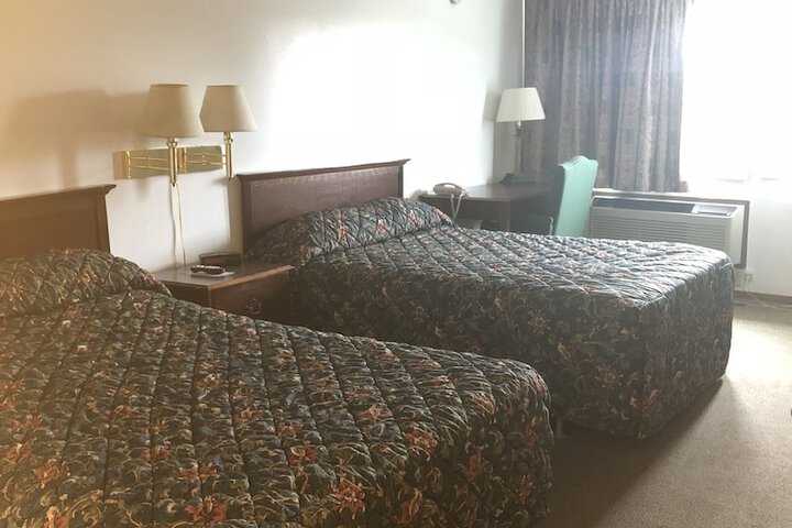 Room 16 of 37