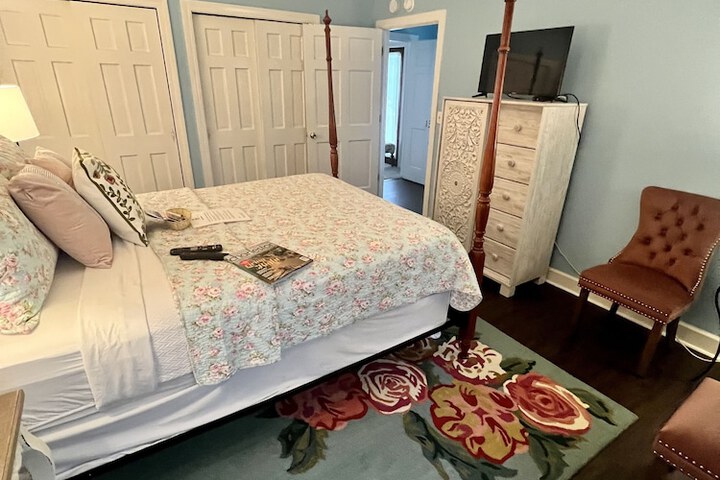 Room 32 of 50