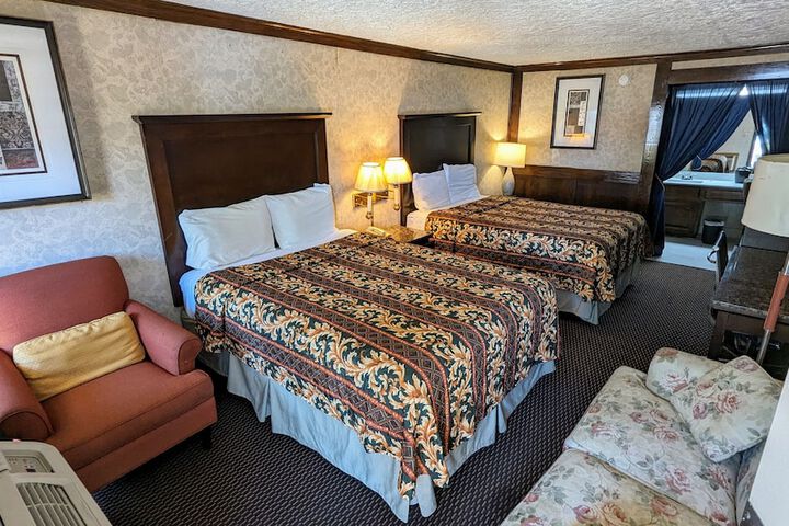 Room 14 of 24