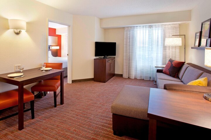 Room 15 of 22