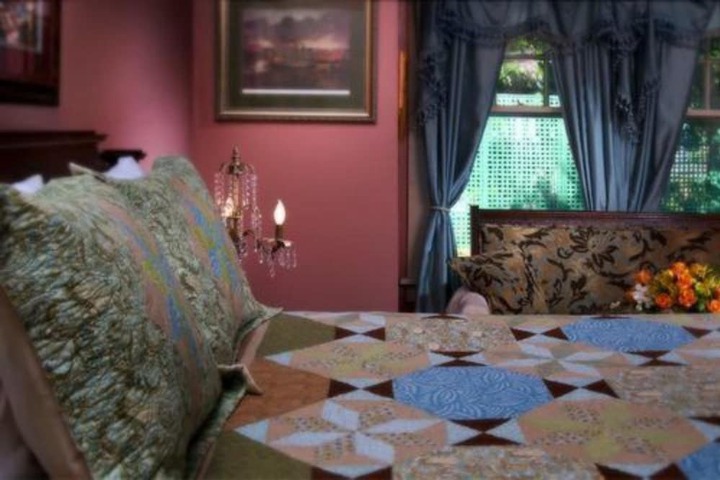 The Carriage House B & B
