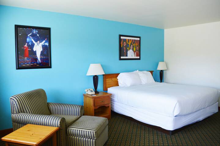 Room 16 of 50