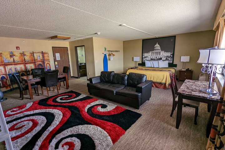 Room 13 of 30