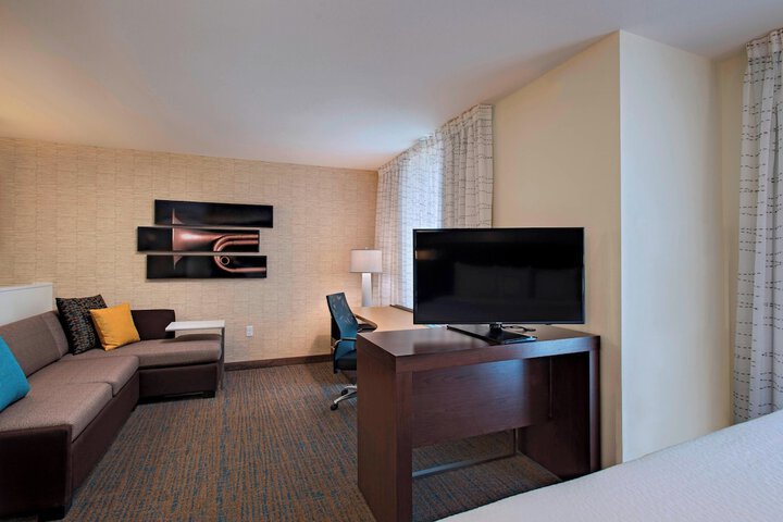 Room 26 of 38