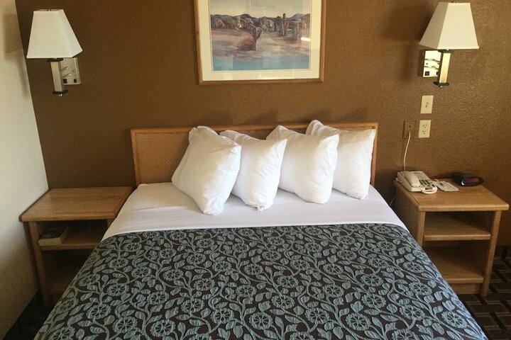 Room 36 of 41
