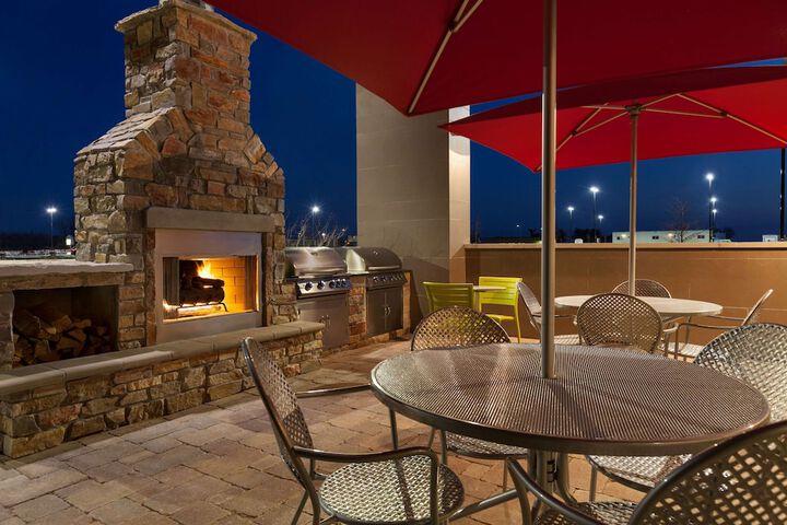 Home2 Suites by Hilton Champaign / Urbana