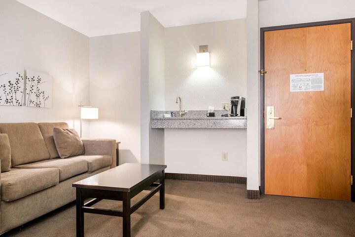 Room 19 of 59