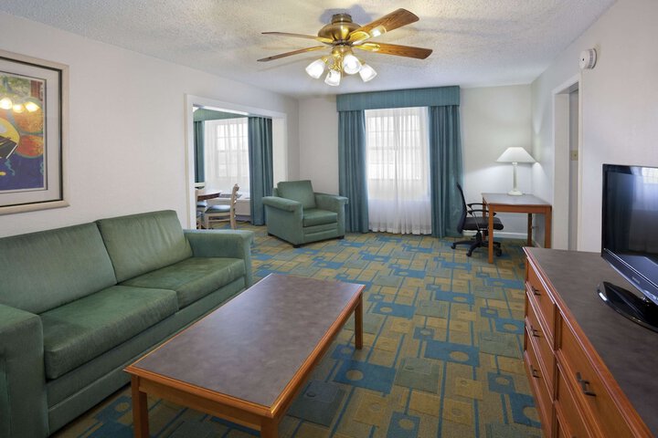 Room 16 of 24
