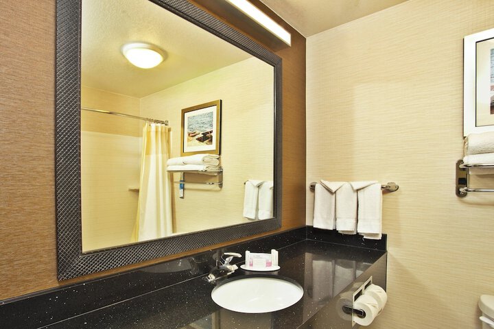 Fairfield Inn & Suites by Marriott Madison West / Middleton