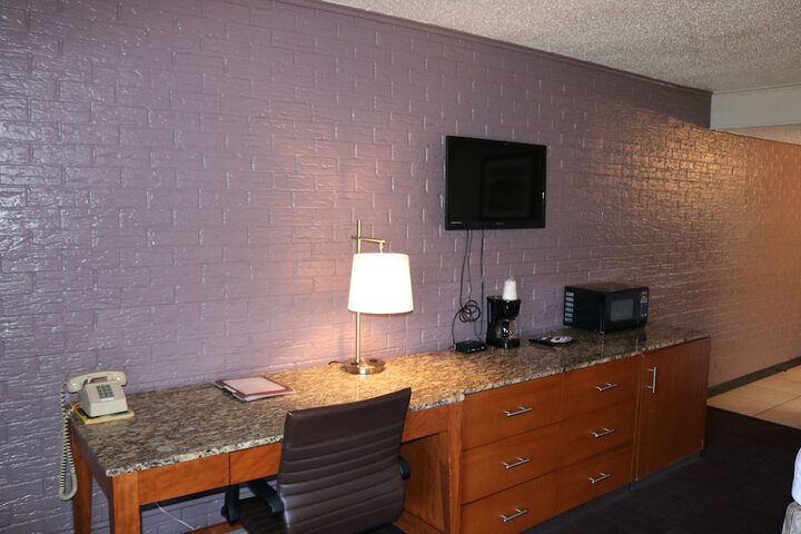 Room 21 of 26