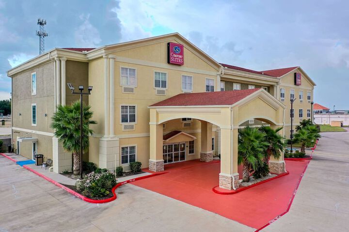 Hotel 6 of 34