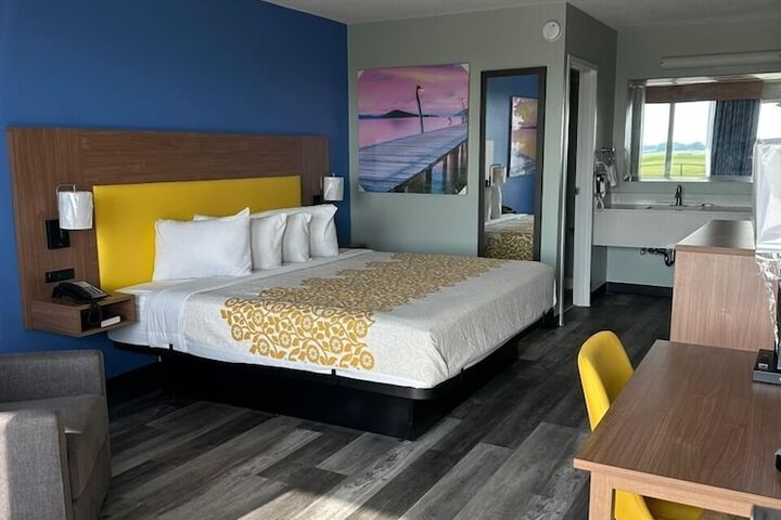Days Inn & Suites by Wyndham Jennings