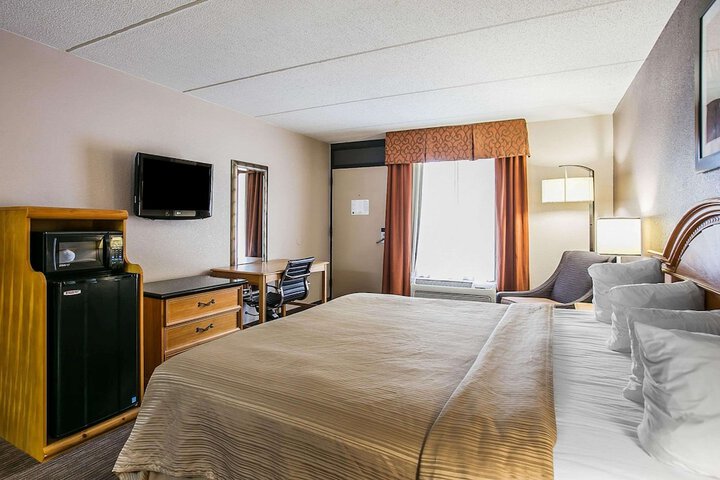 Room 11 of 31
