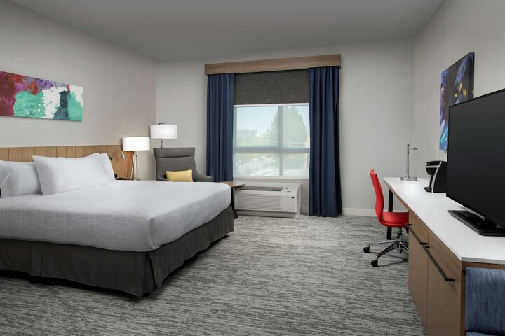 Room 30 of 42