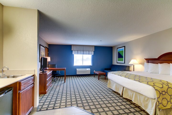 Room 33 of 45