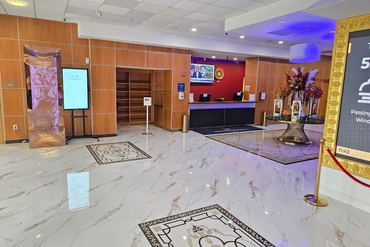Metro Points Hotel