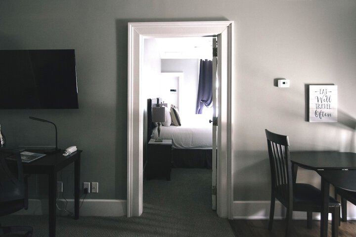 Room 17 of 53