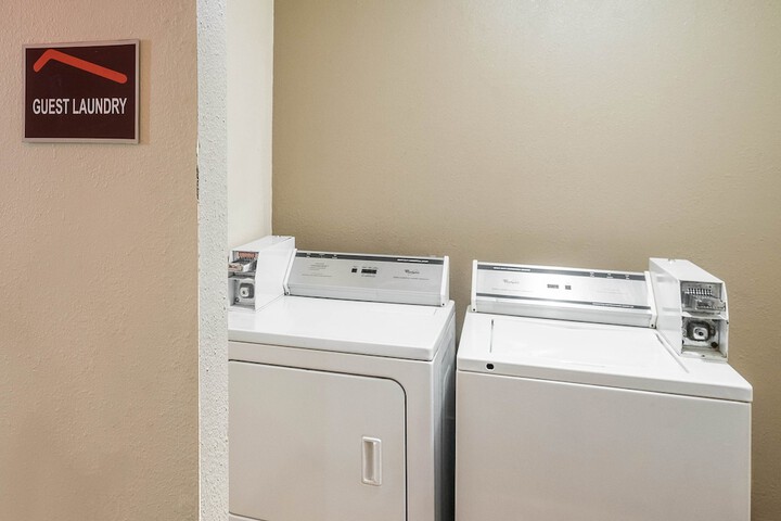 Red Roof Inn Spartanburg – I-26