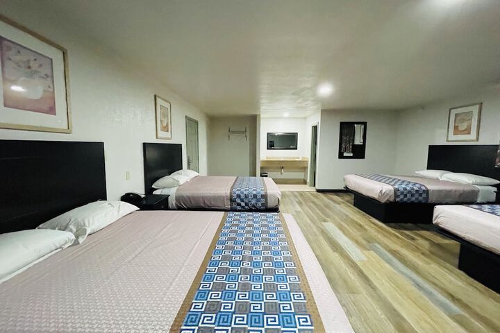 Room 20 of 23