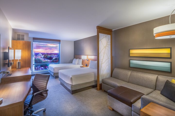 Room 16 of 49