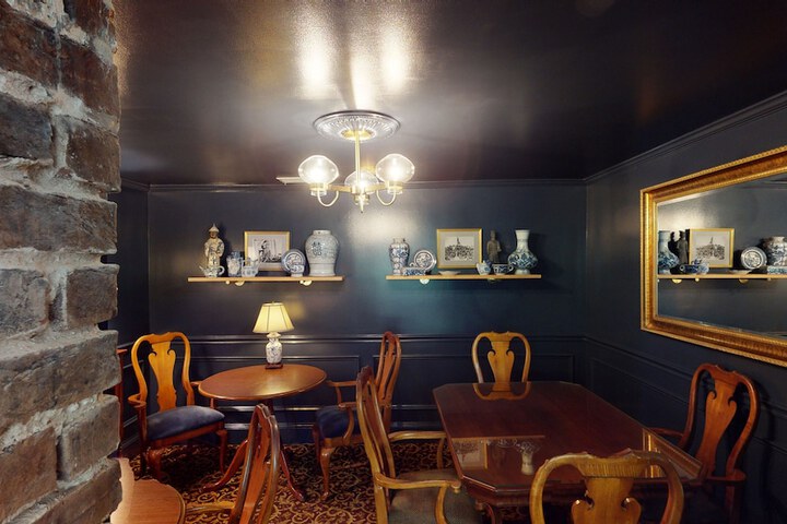 Breakfast/Coffee Service 158 of 170