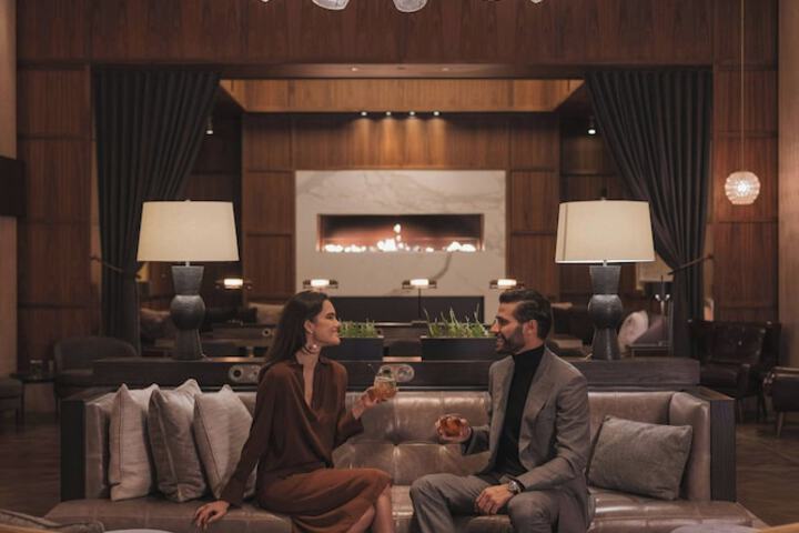 Lounge 57 of 76