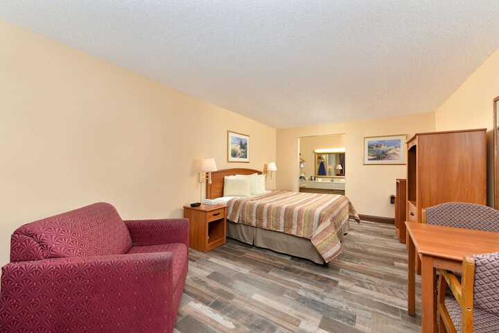 Room 8 of 20