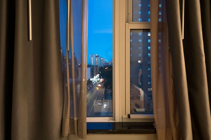 Room 8 of 48