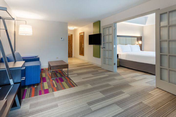 Room 19 of 36