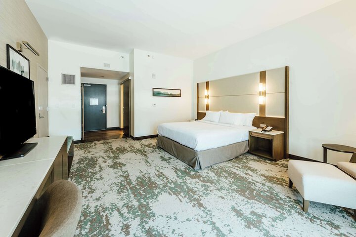 Room 61 of 120