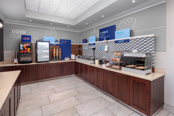 Holiday Inn Express St. Louis West - OFallon by IHG