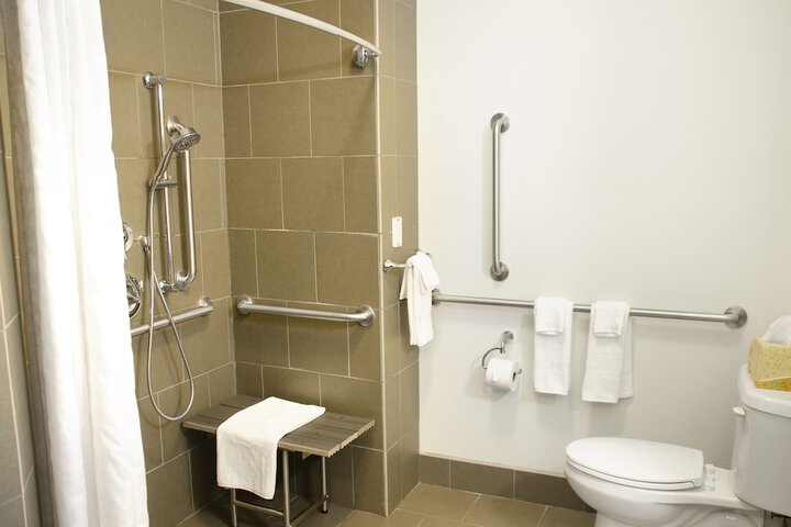 Room 12 of 21