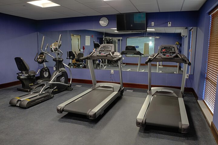 Holiday Inn Express & Suites Sidney by IHG