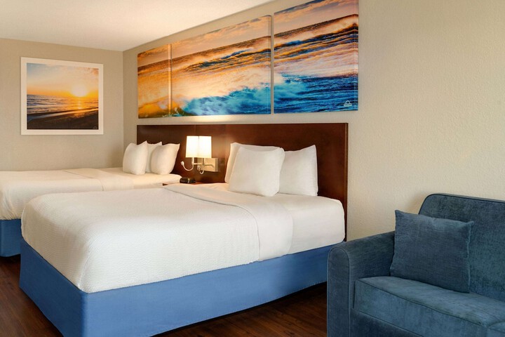 Days Inn by Wyndham Dillon
