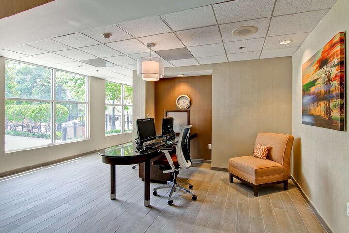 Business Center 40 of 40