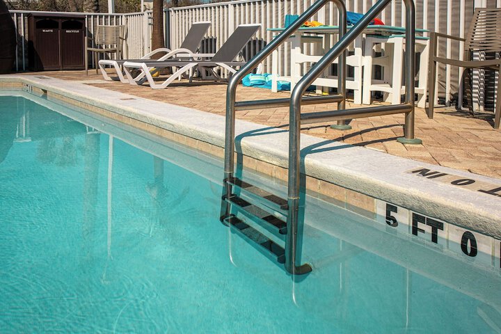 Ocean Sands Beach Boutique Inn - Stay at the Beach