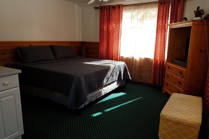 Room 47 of 86