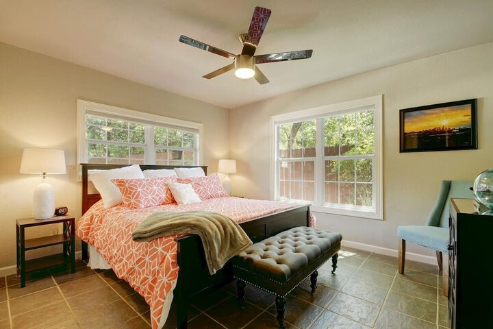 Room 5 of 25