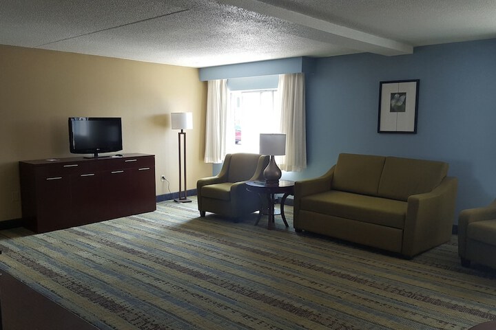 Room 40 of 131