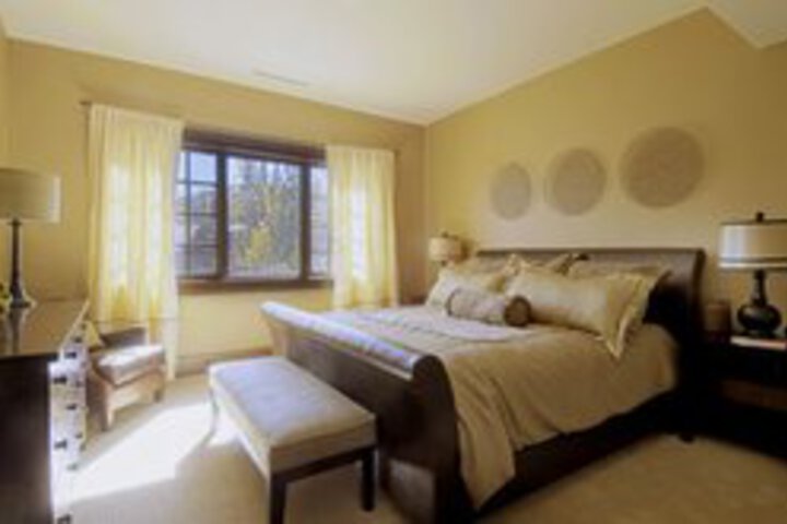 Room 223 of 252