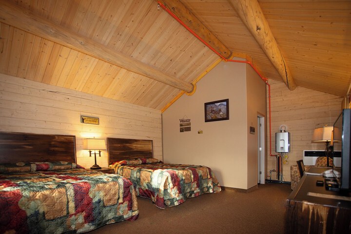 Room 32 of 44