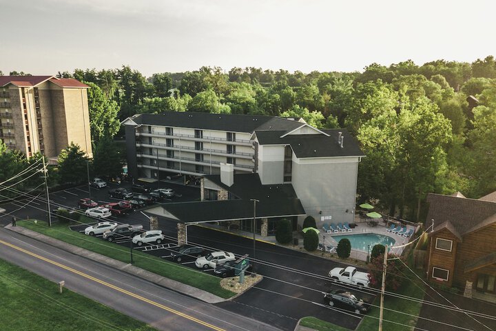 Twin Mountain Inn & Suites