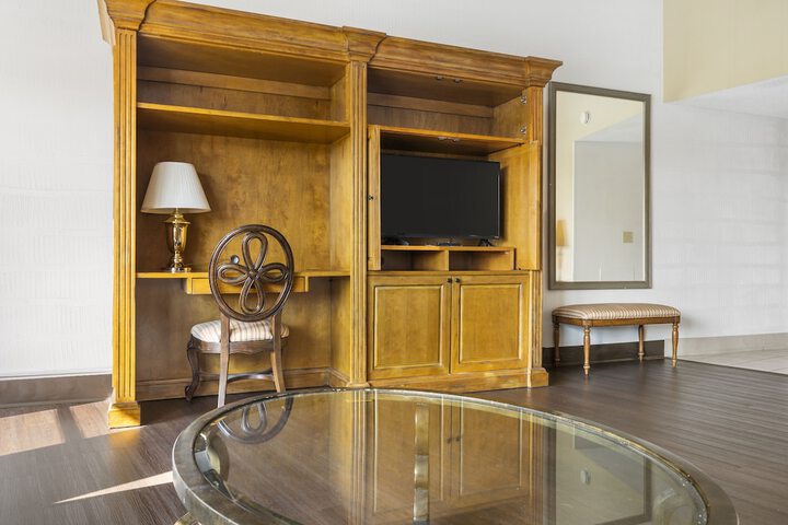 Room 90 of 152