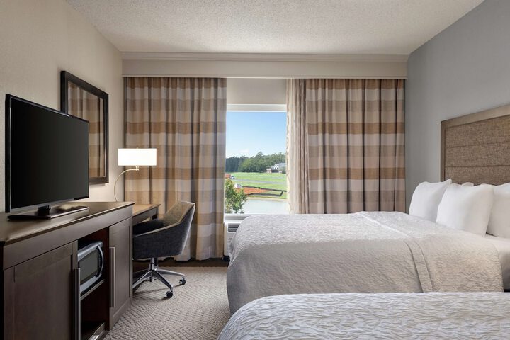 Room 34 of 47