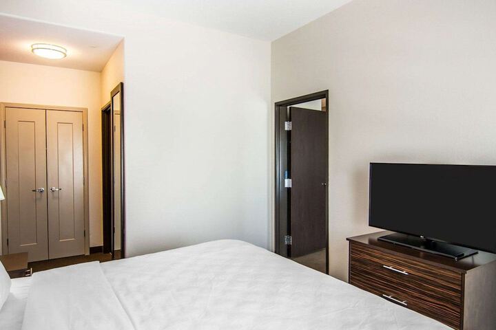 Room 20 of 38