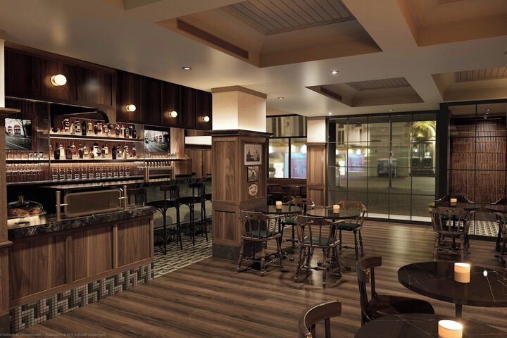The Queen’s Cue Stratford, a Tribute Portfolio Hotel