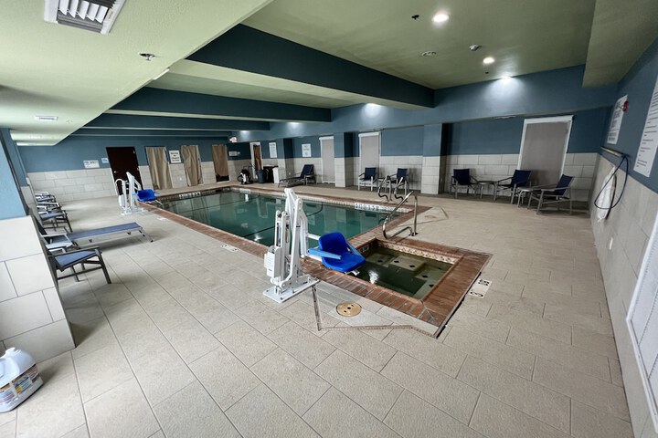 Pool 4 of 35